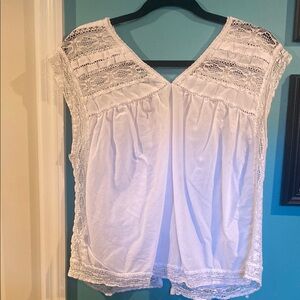 GAP White Ruffled Cap Sleeve Blouse